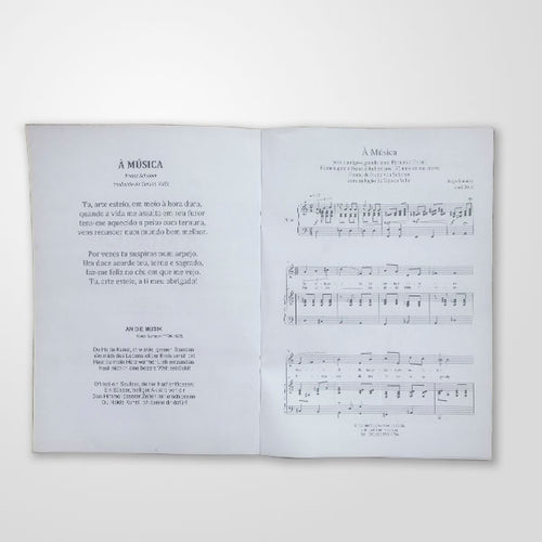 À MÚSICA, para canto e piano