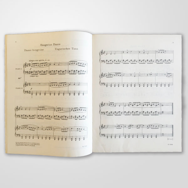 Mikrokosmos Vol. III